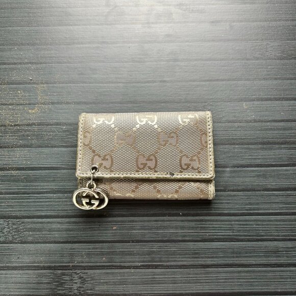 Gucci GG Key Case Silver GG Charm Authentic|Used - Picture 1 of 3